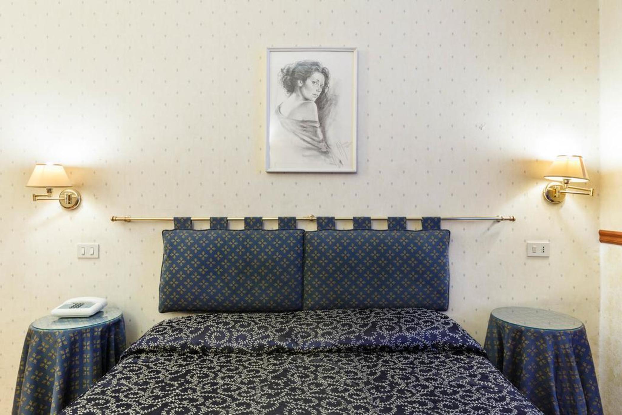 Hotel Paris Рим Екстериор снимка